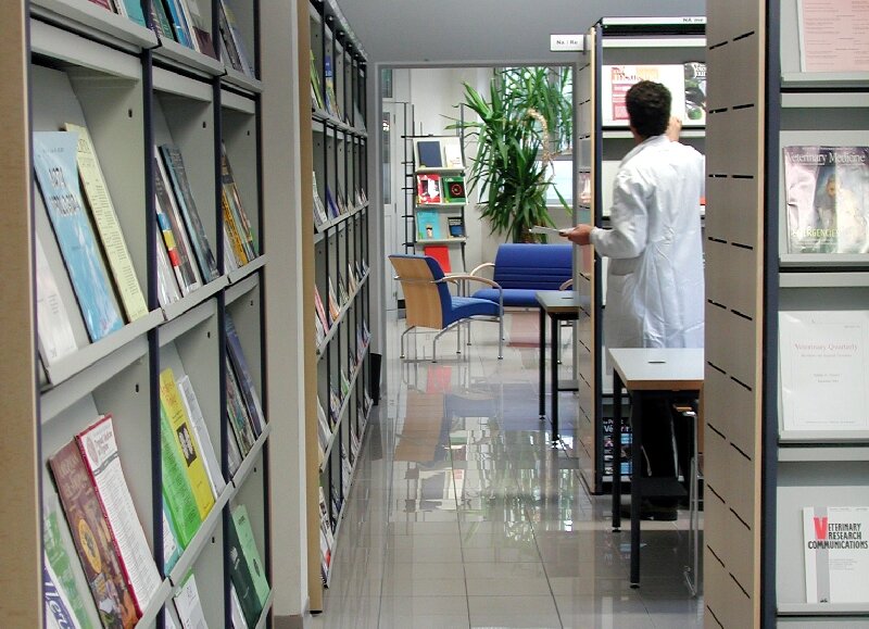 Biblioteca dell'I.Z.S. della Lombardia e dell'Emilia Romagna (Brescia) 